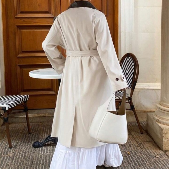 Long trench coat with contrast collar - Picture 2 of 3